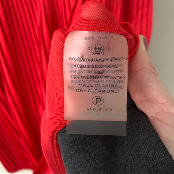 Tracy Reese Red Pleated Dress - Picture 4 of 5